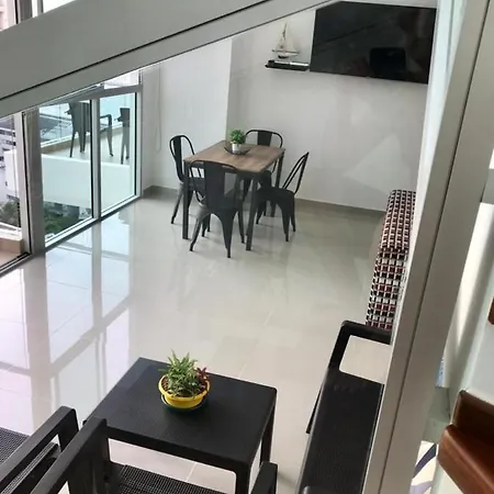 Apartamento Duplex Tres Alcobas, Marbella Beach, Apartamento Cartagena
